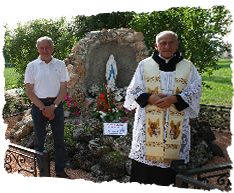 Benedizione e inagurazione della nuova grotta della madonna di Lourdes a Trivolzio
